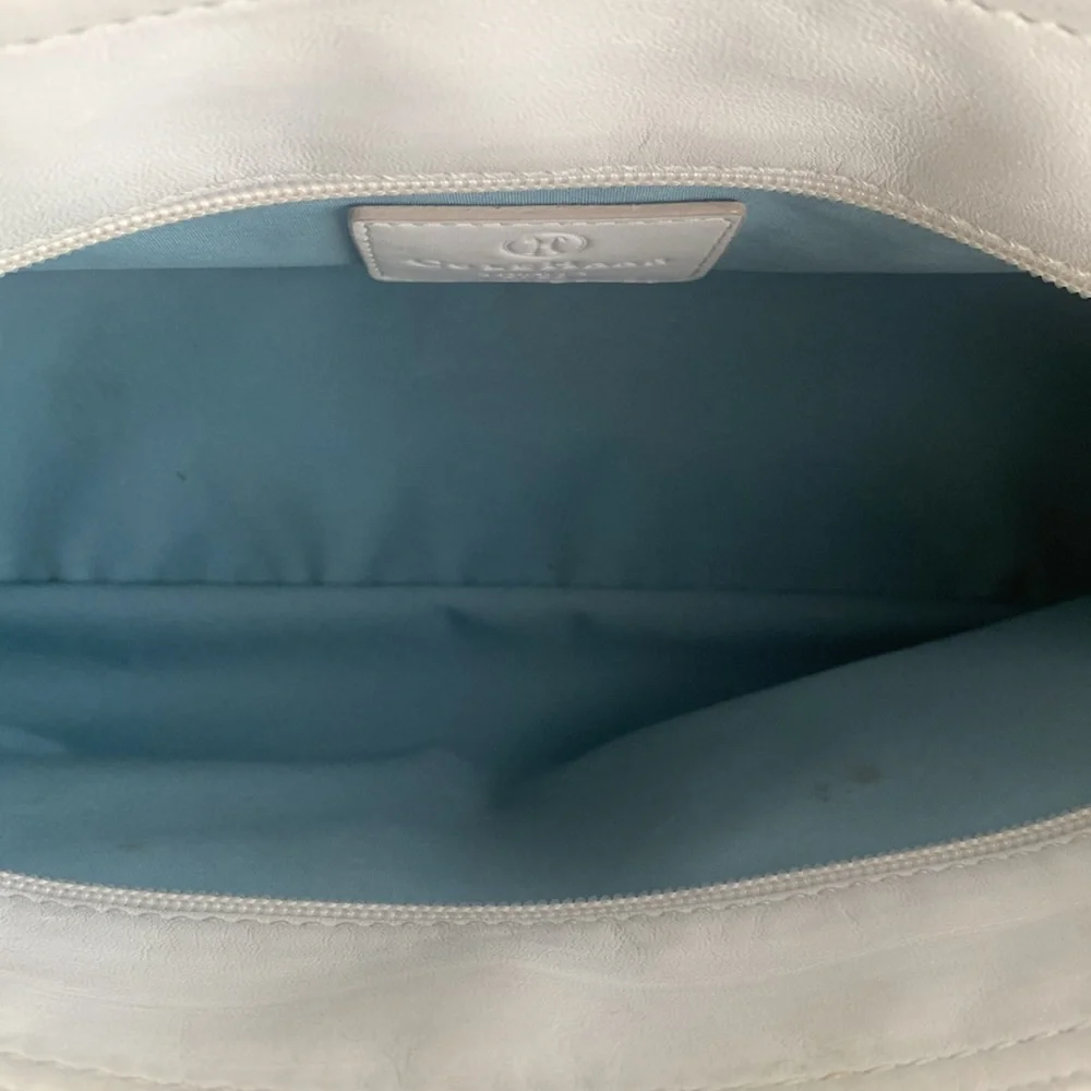 ColeHaan leather purse, pre used/enjoyed. - Picture 7 of 9